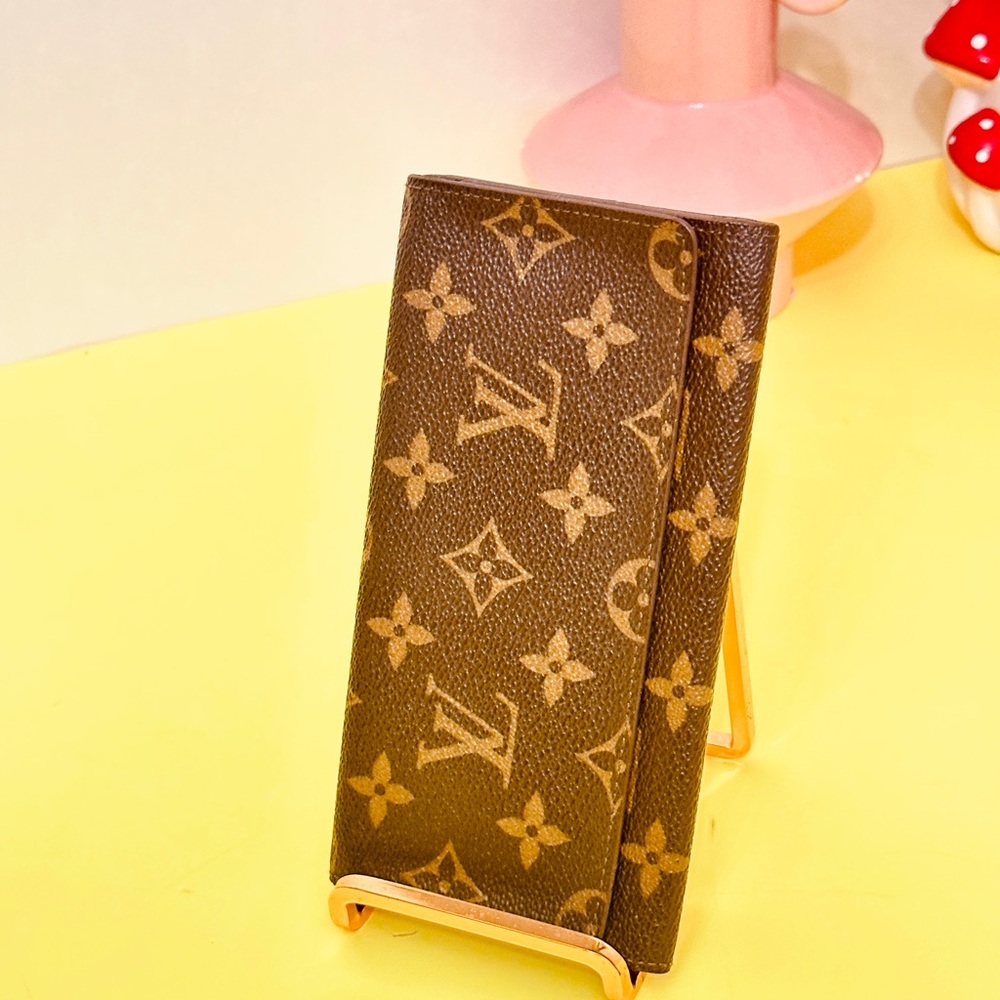 Louis Vuitton Brown Monogram clutch wallet - Picture 11 of 13